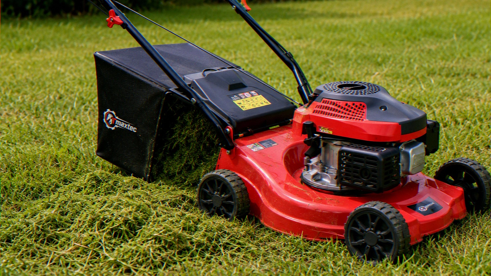Why Is Your Lawn Mower Not Collecting Grass in the Bag?