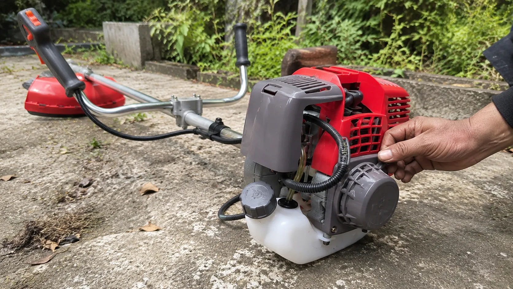 Brush Cutter Hard to Start When Hot: Causes and Repair Checks