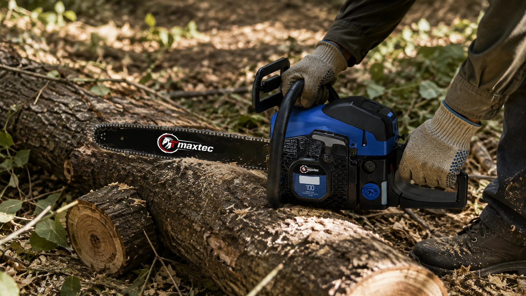 Why Does a Chainsaw Chain Stop in Wood While the Engine Revs?